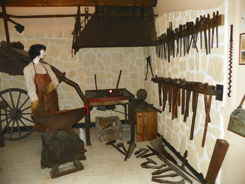 Le Musée des traditions bugistes ( 4 )