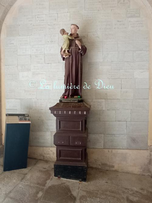 Sainte-Anne d'Auray, le cloître et le chemin de croix