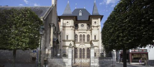 Le musée archéologique et historique d'Orléans dans l'hôtel Cabu. Le trésor de neuvy-en-Sullias