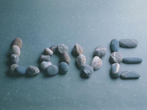 Love-Je t'aime-I love you