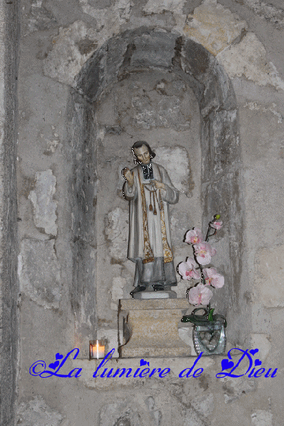 Moustiers Sainte Marie : L'église Notre-Dame de l'Assomption