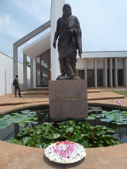 Statue de Sri Aurobindo