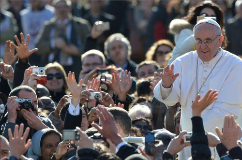 ROME : LE PAPE AUX FAMILLES