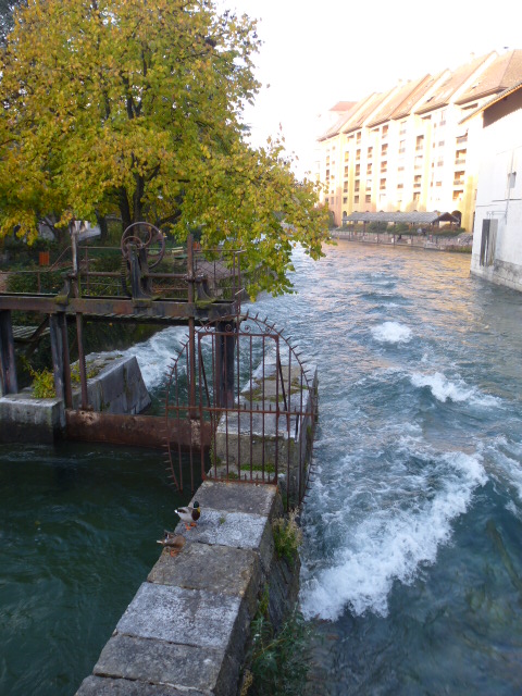       ANNECY,  LA VENISE DES ALPES