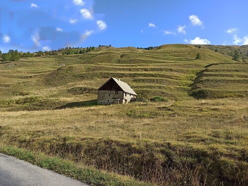 Les Fonts 2040 m ( commune de Cervières Htes Alpes)