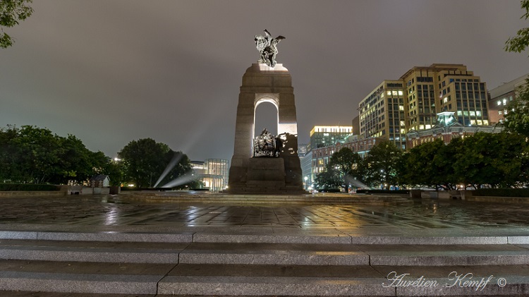 Province de l’Ontario : Ottawa les célèbres cinq et autres statues ou monuments 