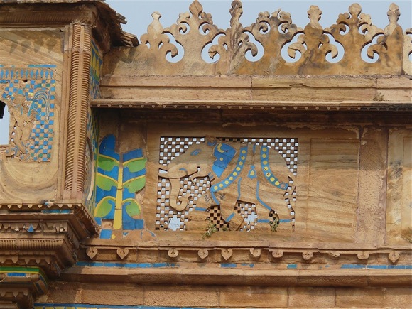 Man Mandir Palace à Gwalior; vue générale; façades et frises;