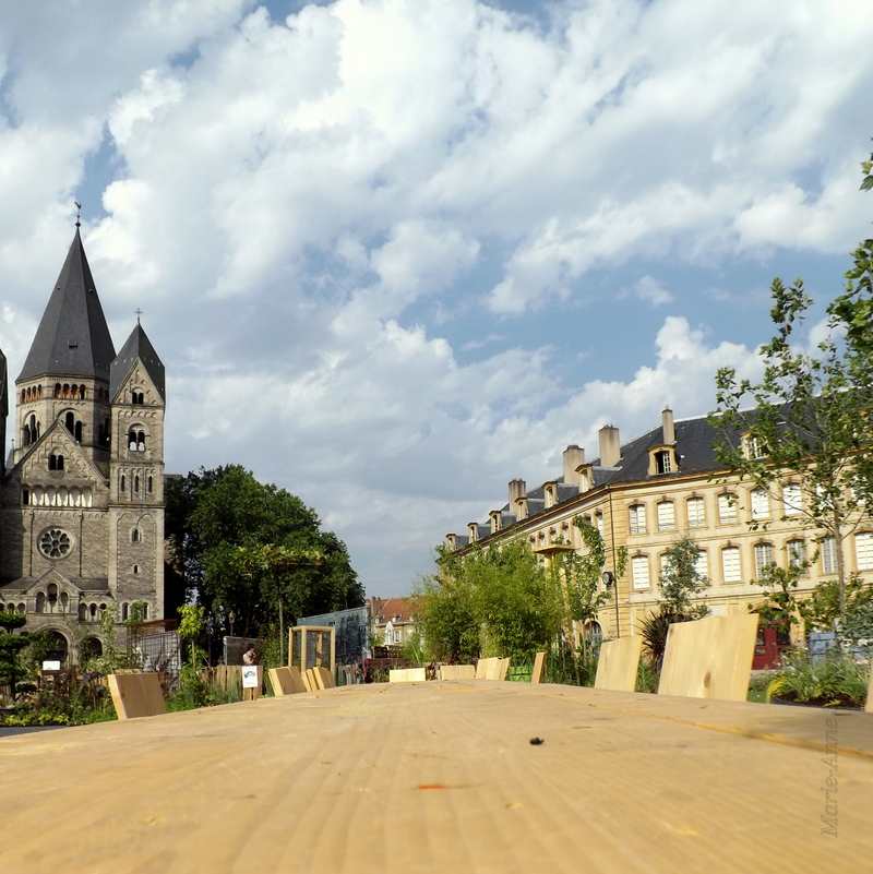 Metz place de la Comédie : un jardin éphémère  