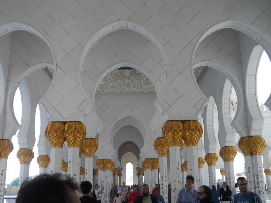 ABU  DHABI  MOSQUEE  SHEIKH  ZAYED  (Photos d'une amie fevrier 2018)