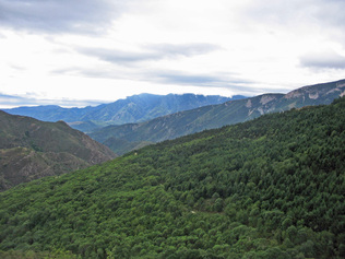 Des merveilles au pays d'Alysse - Le Tour du Coronat - 4eme jour Nohèdes (995 m) - Refuge de Callau (1.540 m) 15 kms.