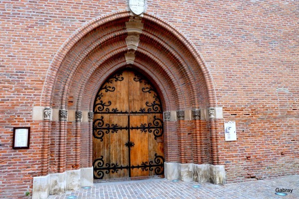 L02 - Porte de l'église