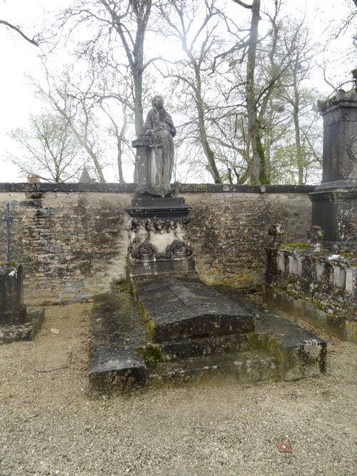 Visite du cimetière Saint-Vorles avec Dominique Masson