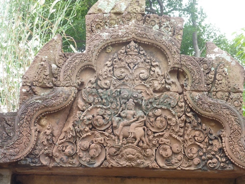 Banteay Srei, "la citadelle des femmes"
