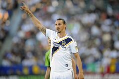 RÃ©sultat de recherche d'images pour "LA Galaxy"