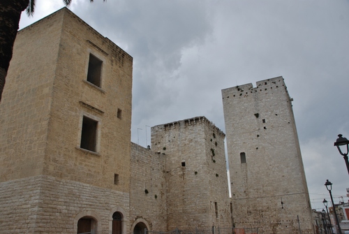 Bisceglie et sa Cathédrale dans les Pouilles en Italie (photos)