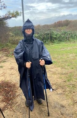 Rando pluvieuse à Plouharnel le 09 11 2023 . 10 randonneurs courageux ont marché 12,210km !!!! En Bretagne la pluie ne mouille que les C...  !!!!!