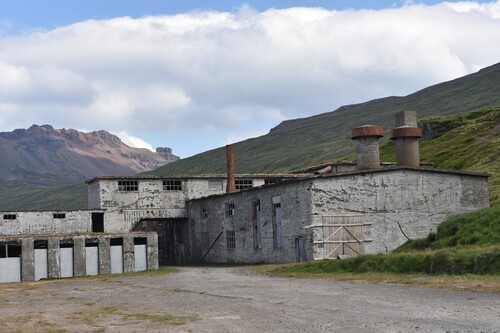 De Laugarhóll à Urðartindur (Nordurfjördur)