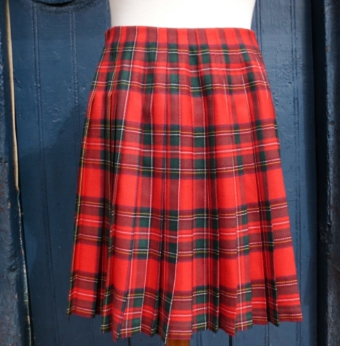 Jupe kiltée en tartan à vendre / Kilted skirt for sale - Tartangirl's  Wardrobe