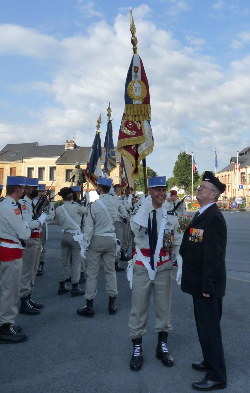 Commémoration à Floing.