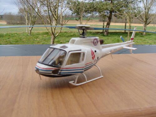 Maquette hélicoptère AS350B Ecureuil F-BLTS au 1/48