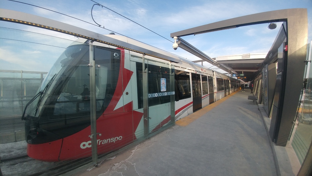 Ottawa's O Train stations: Confederation Line - Hurdman