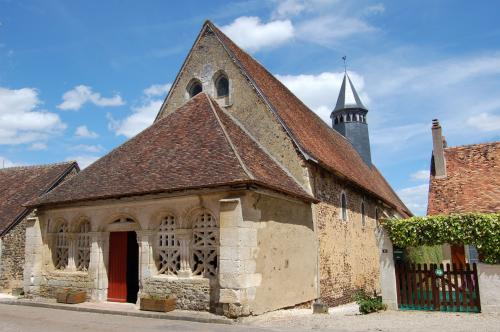 Moutiers-en-Puisaye, une église à fresques