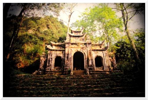 L'Envol du dragon, art royal du Vietnam.2