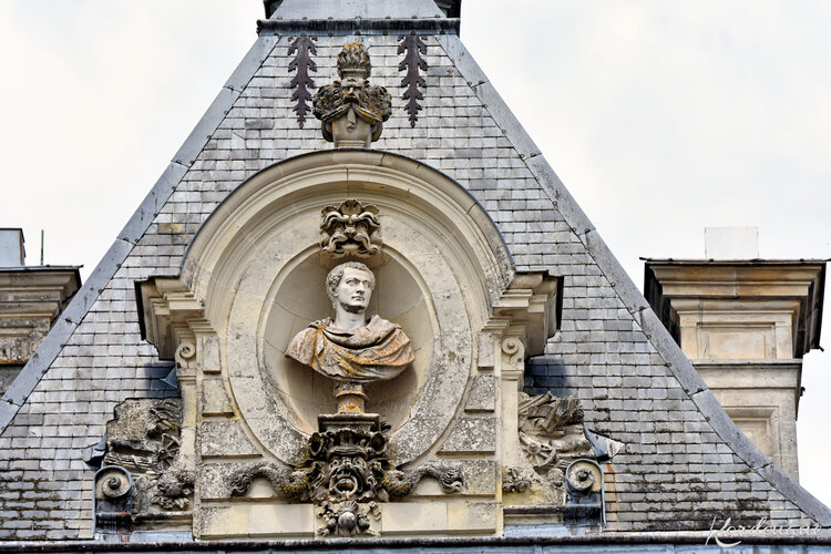 Photos des toits et sculptures du château de Cheverny