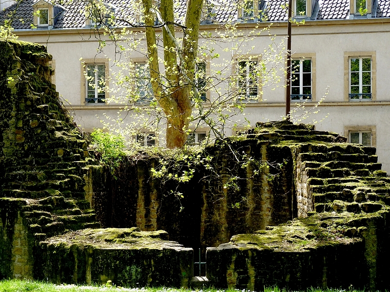 Metz / La promenade des remparts...