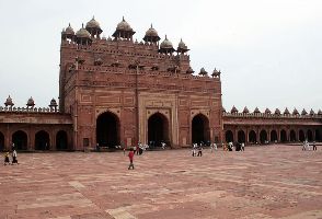 La porte de la Grande Mosquée de Fatehpur Sikri