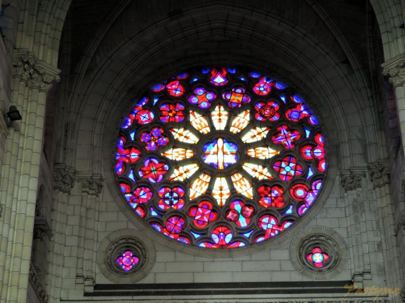 Eglise de Saint Nazaire.....intérieur