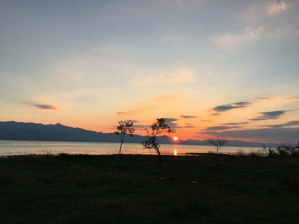 Coucher de soleil sur le lac