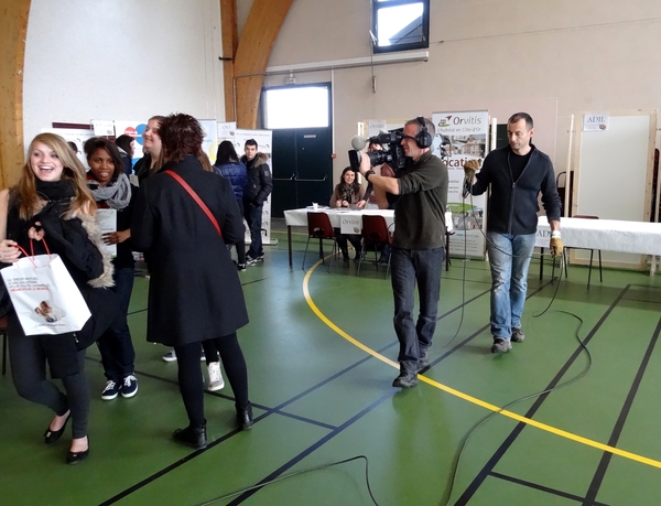 Une émission de FR3 Bourgogne a été consacrée au Forum des Jeunes, organisé par la MJC Lucie Aubrac ...