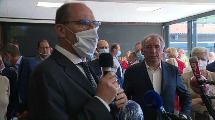 Épinglé pour ne pas avoir porté le masque aux côtés de Castex, Bayrou reconnaît une erreur