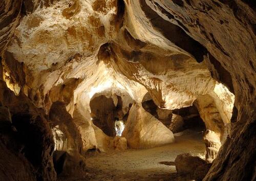 Les grottes de Saulges (Mayenne)