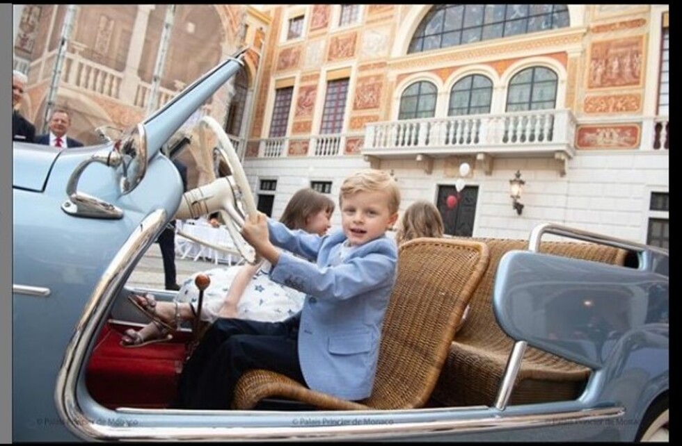 Passion de l'automobile avec le prince rainier, le prince Albert et le princehéréditaire de Monaco