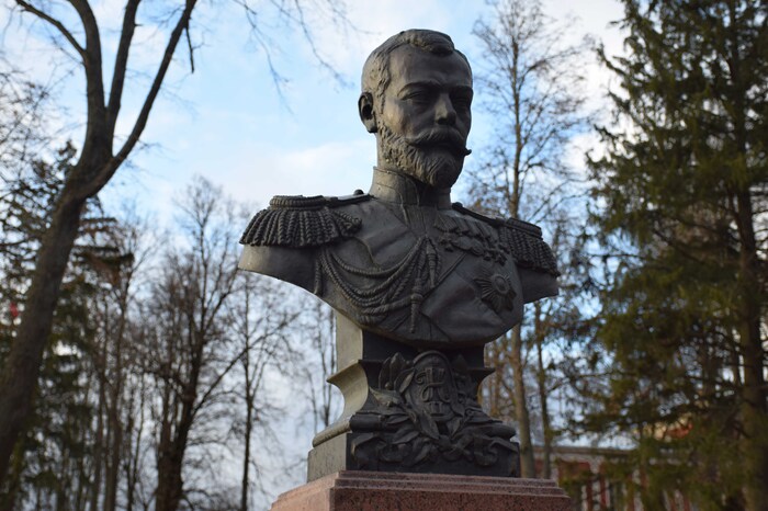 Kaluga - Gorodskoï parc - Statue de Nicolas II