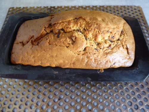 Un Cake aux pépites de Chocolat et Oranges confites