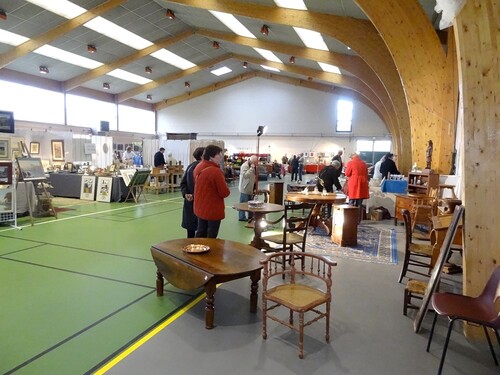 Le salon des antiquaires 2013, organisé par le Lion's Club Châtillonnais...