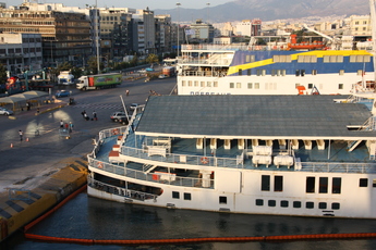 Aurevoir La Grèce, Bonjour la Crète