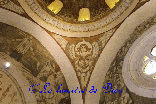 Ars sur Formans, la chapelle du cœur