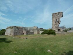 LES REMPARTS DE REGNEVILLE-SUR-MER (Manche)