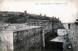 LES REMPARTS DE CHAUSEY (Manche)