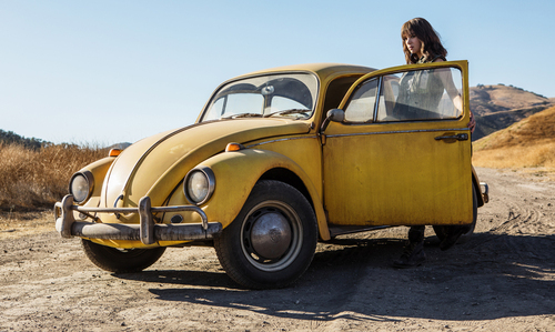 Une première photo de Bumblebee, le spin-off de Transformers, avec Hailee Steinfeld