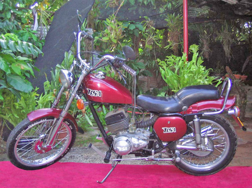 Les motos du "Jurassic" à Cuba (2)