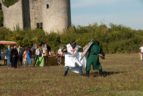 Fête médiévale à Passy-les-tours