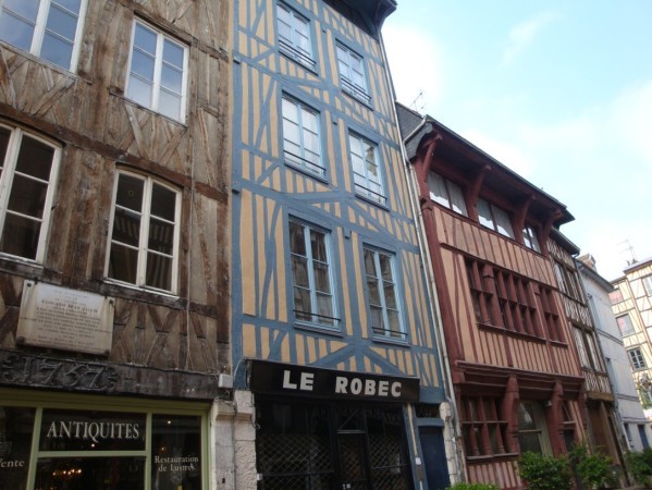 Rue Eau de Robec 2