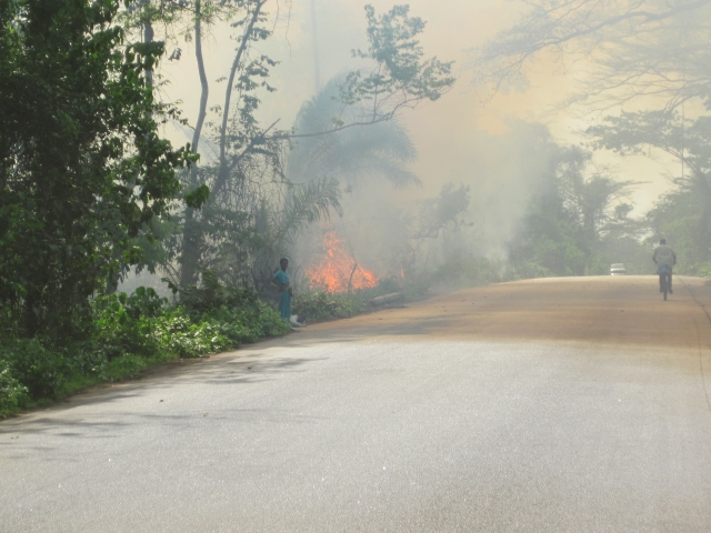 Côte d'Ivoire Feu bord deroute