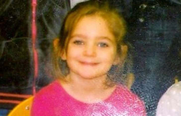 Photo de la petite Fiona distribuée par la police avant que ses parents avouent qu'elle est morte et qu'ils l'ont enterrée.