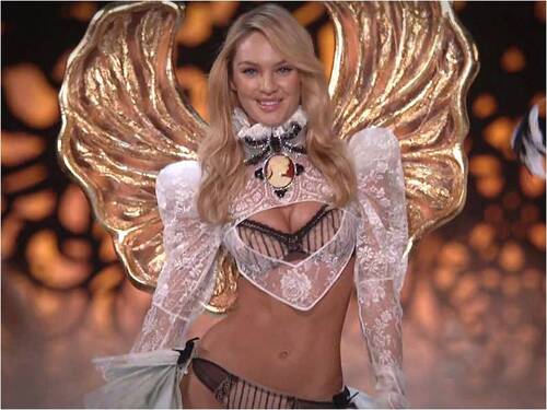 DEFILE- FASHION -VICTORIA'S- SECRET-  AVEC - ZAMPA